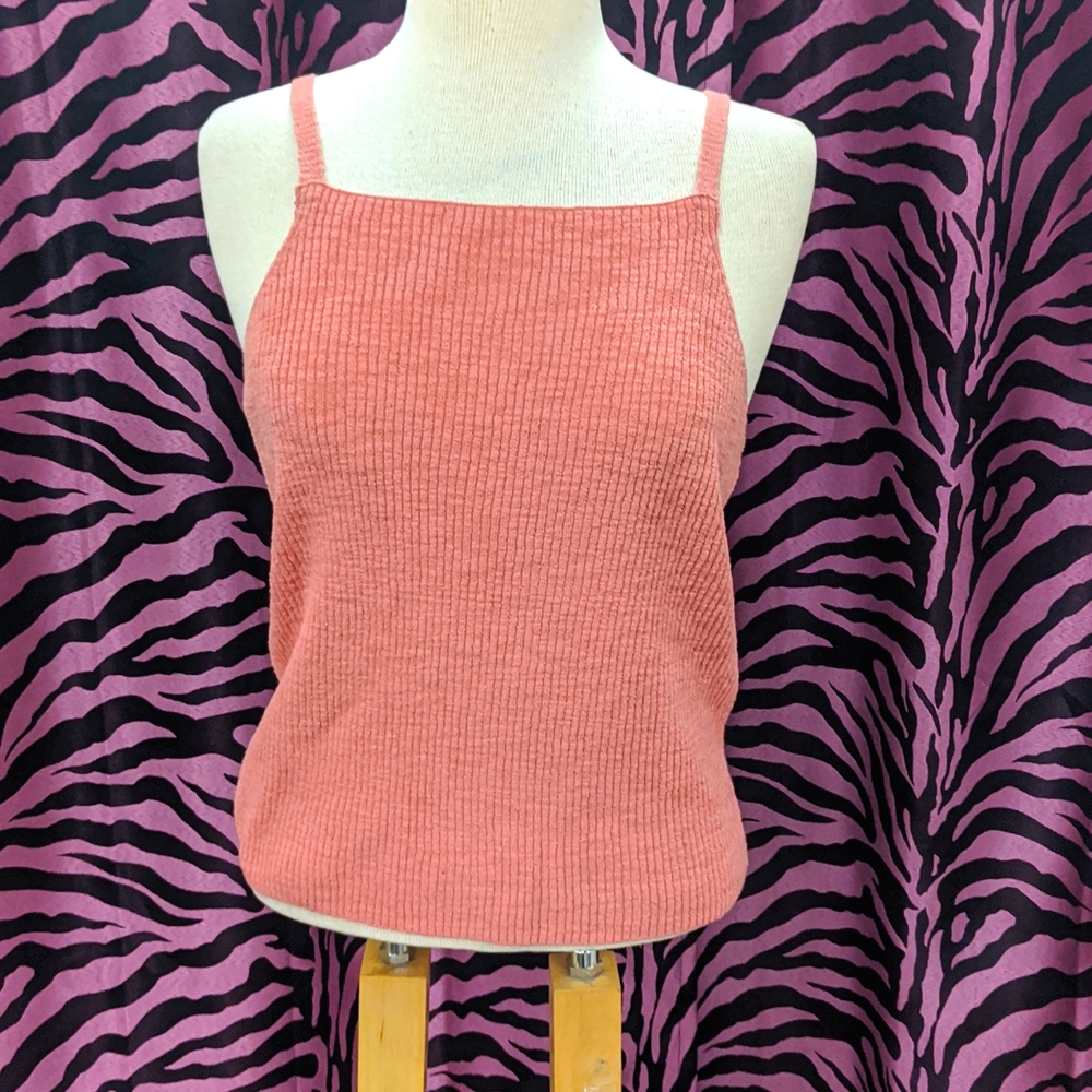 Ribbed Shell